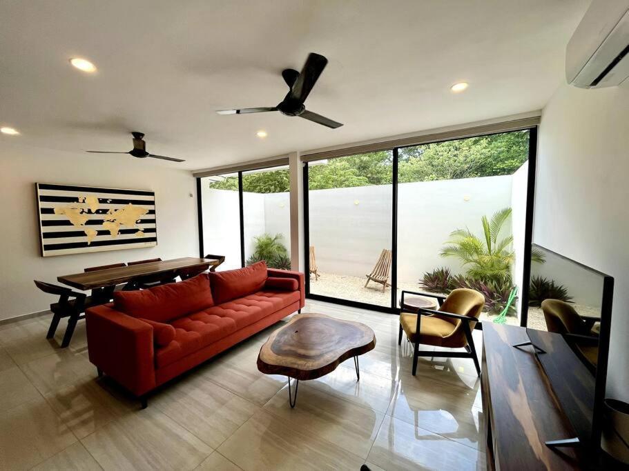 Сasa de vacaciones Heavenly New Townhouse W/jacuzzi Near The