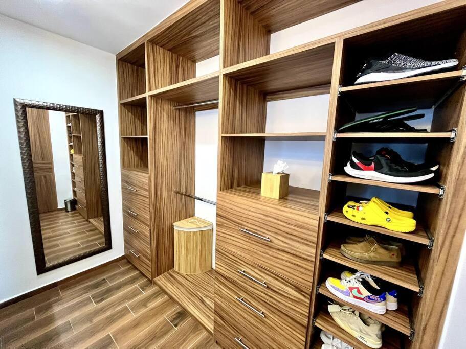 Heavenly New Townhouse W/jacuzzi Near The Сasa de vacaciones